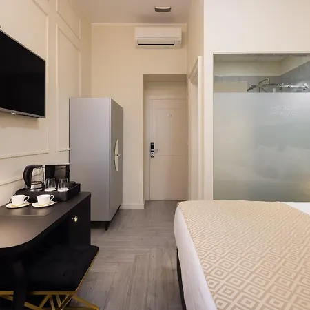 Guest house Luxury Golden Palace Citycentre Right Next To Diocletian's Palace