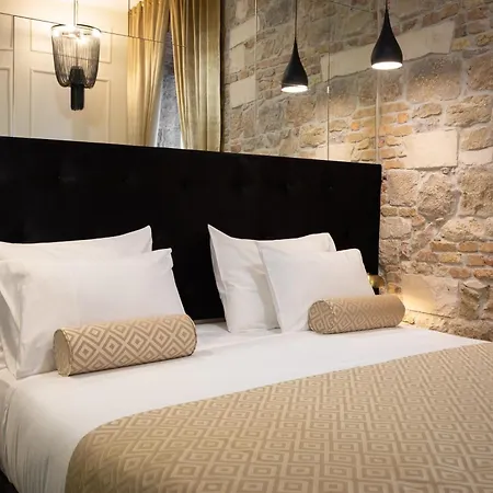 Luxury Golden Palace Citycentre Right Next To Diocletian's Palace Guest house Split